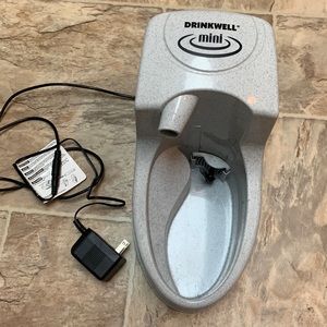 PetSafe Drinkwell Mini Pet Fountain